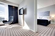 Side 2