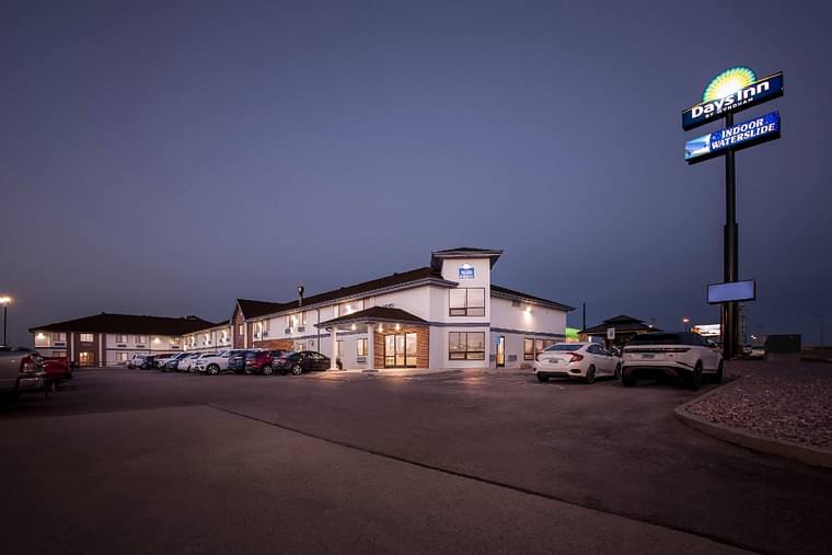 Primary hotel