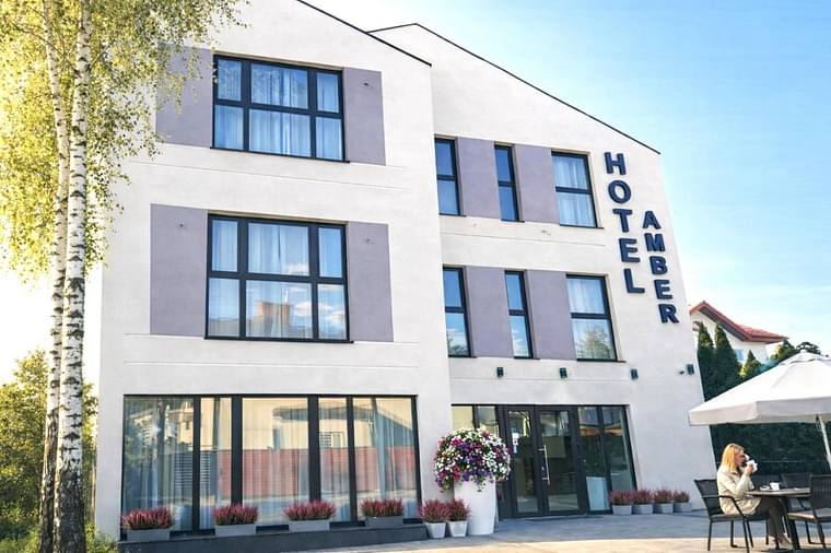 Primary hotel