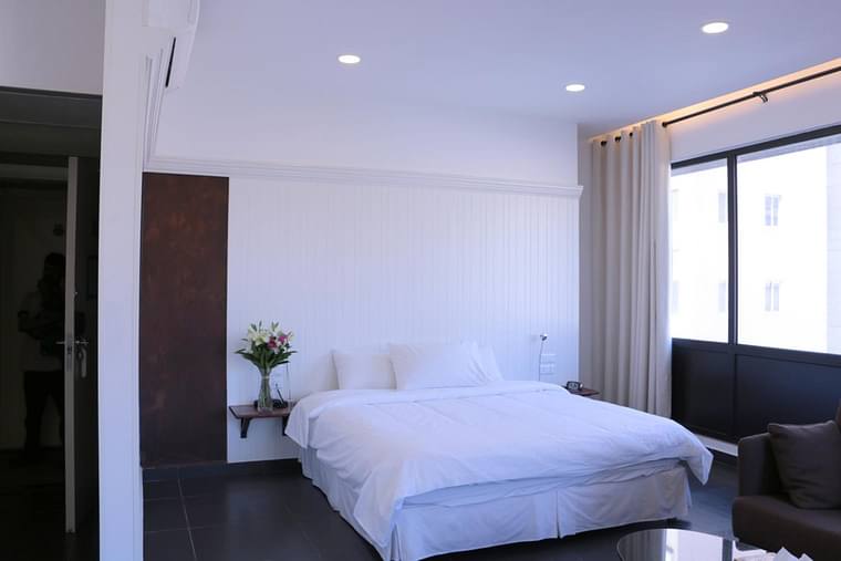 Primary hotel