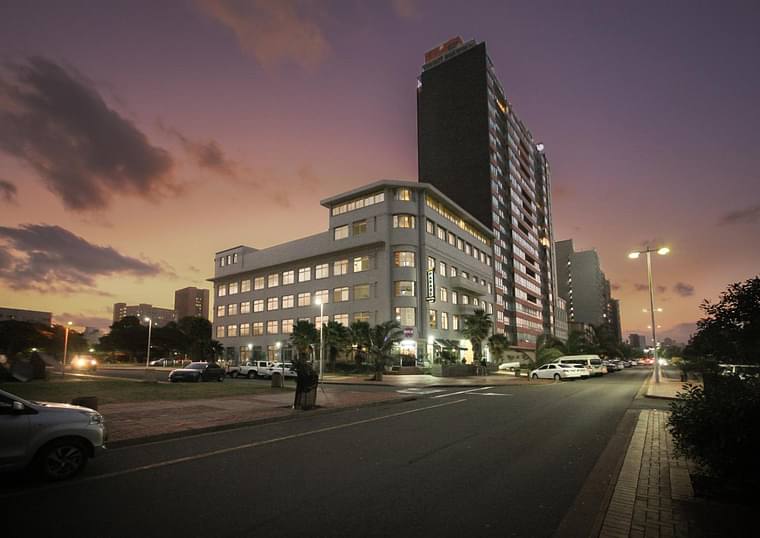 Primary hotel