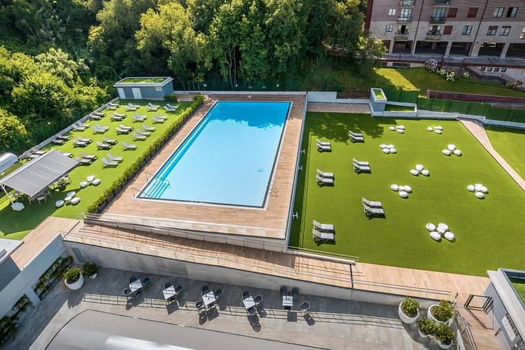 Primary hotel