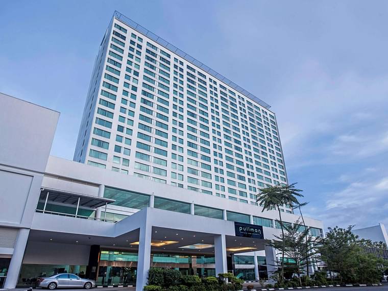 Primary hotel