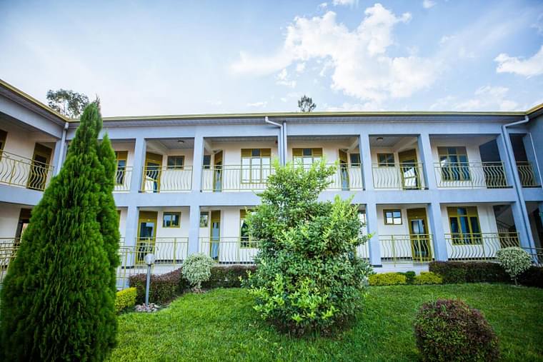 Primary hotel