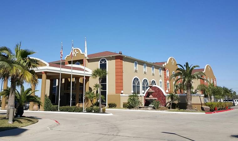 Primary hotel