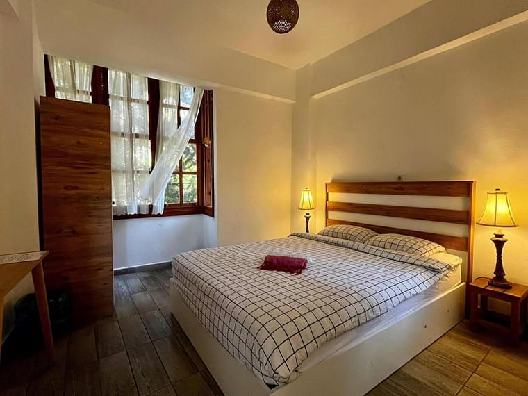 Primary hotel
