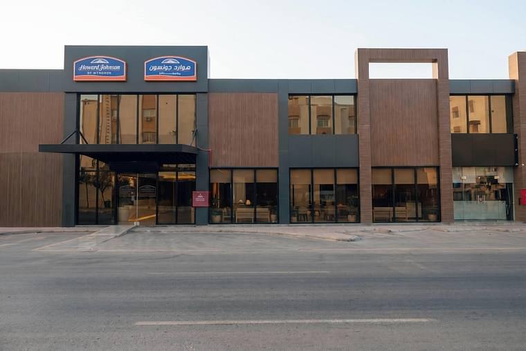 Primary hotel