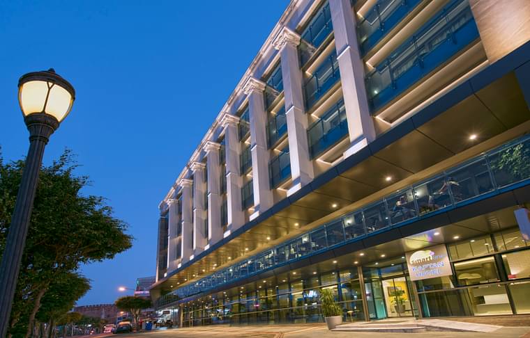 Primary hotel