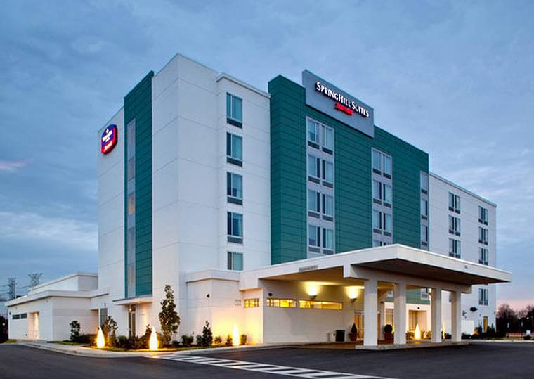 Primary hotel