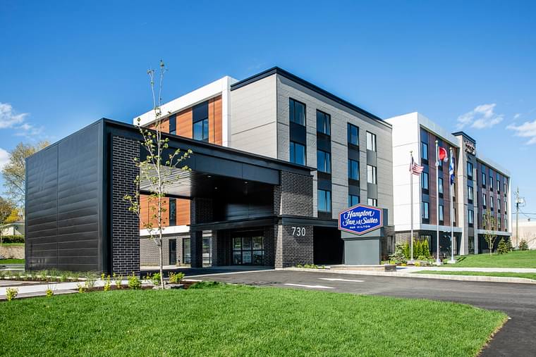 Primary hotel