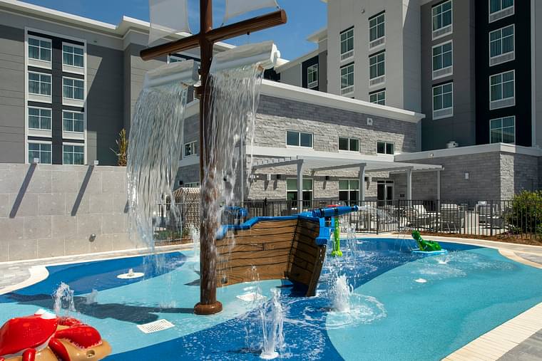 Primary hotel