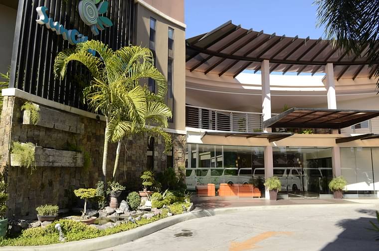 Primary hotel