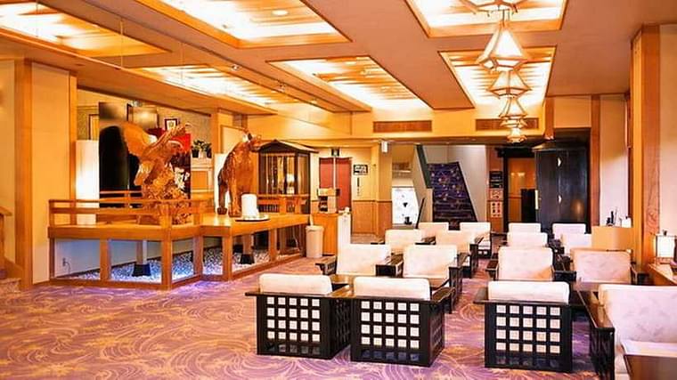 Primary hotel
