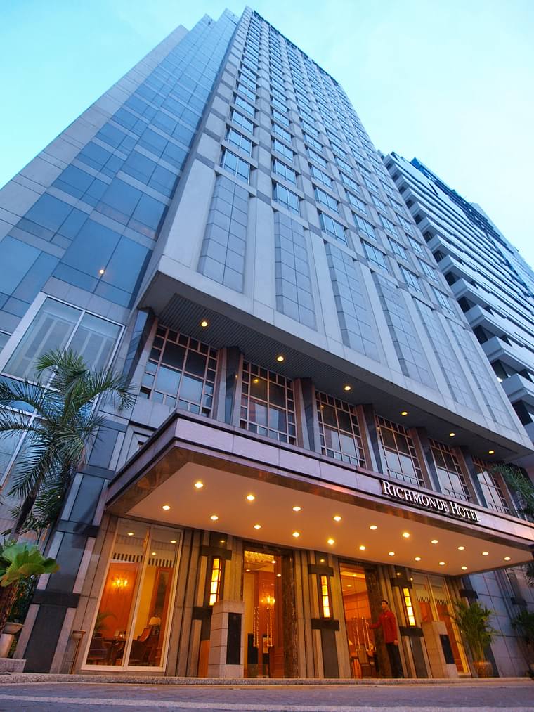 Primary hotel