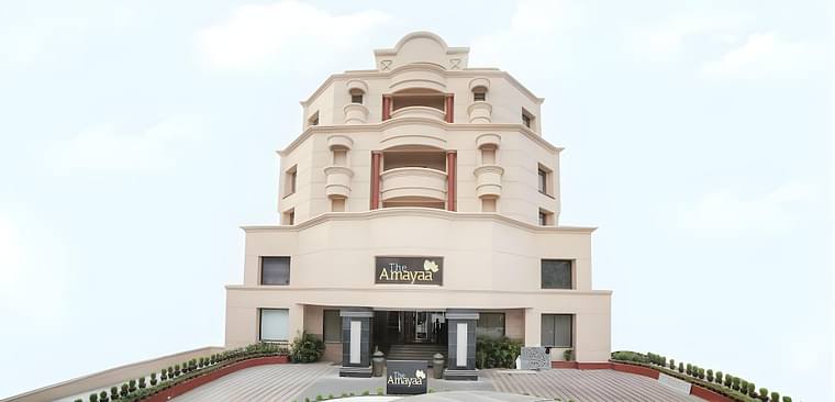 Primary hotel