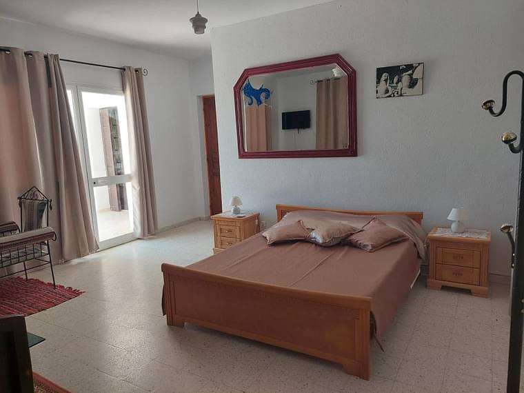 Primary hotel