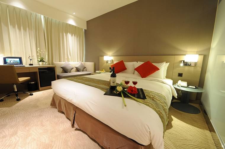 Primary hotel