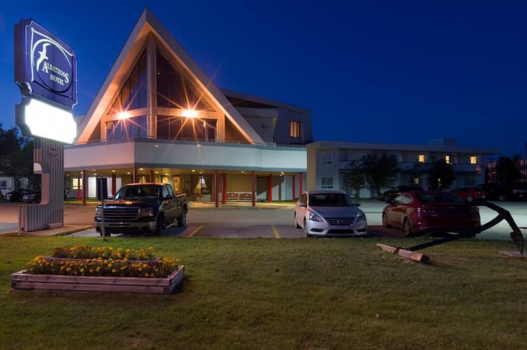 Primary hotel