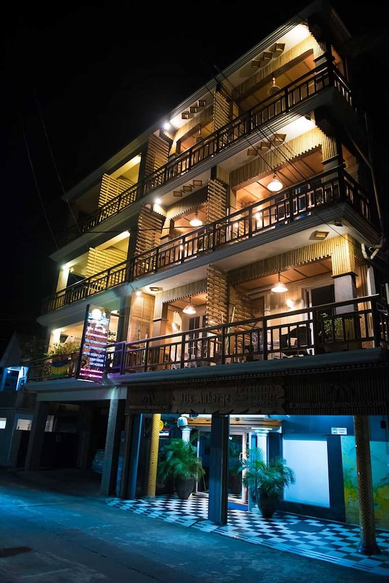 Primary hotel