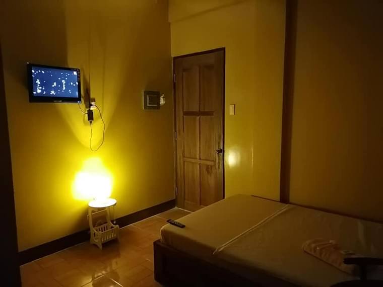 Primary hotel