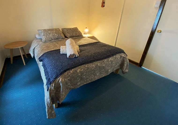 Primary hotel
