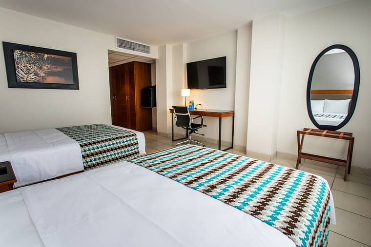 Primary hotel
