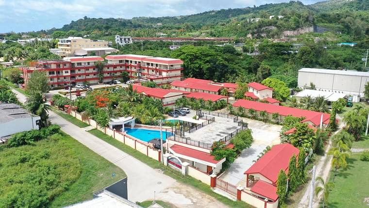 Primary hotel