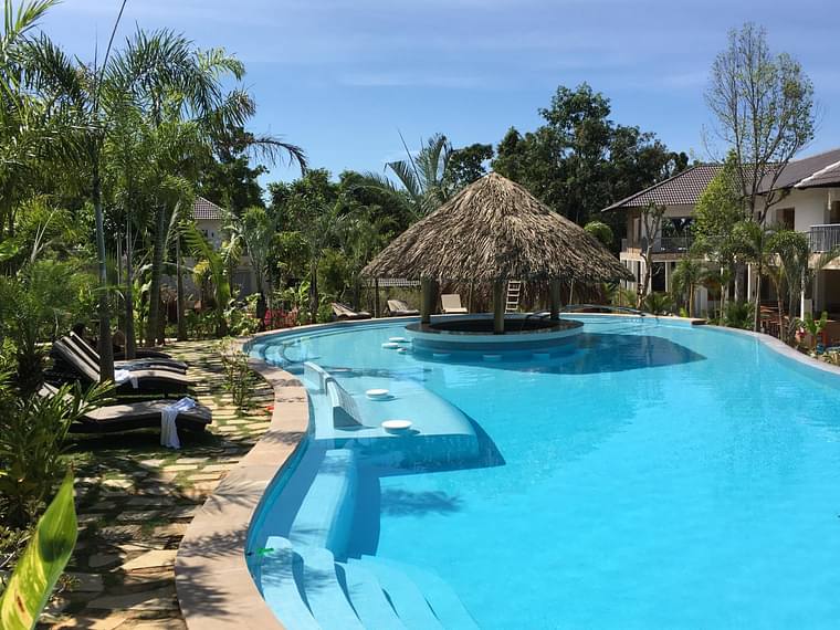 Primary hotel