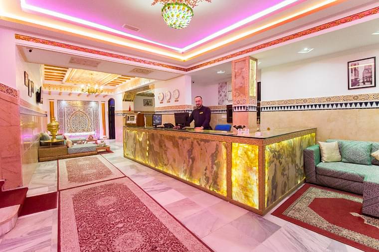 Primary hotel