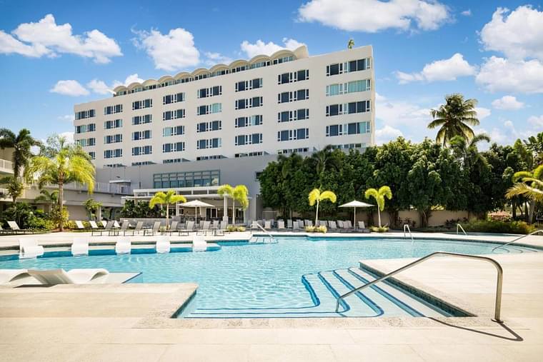 Primary hotel