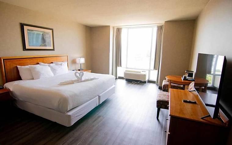 Primary hotel