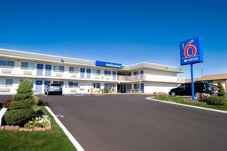 Primary hotel