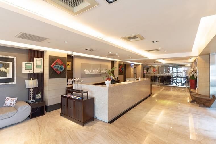 Primary hotel