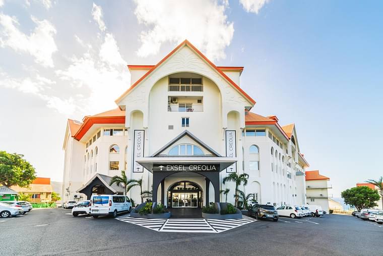 Primary hotel
