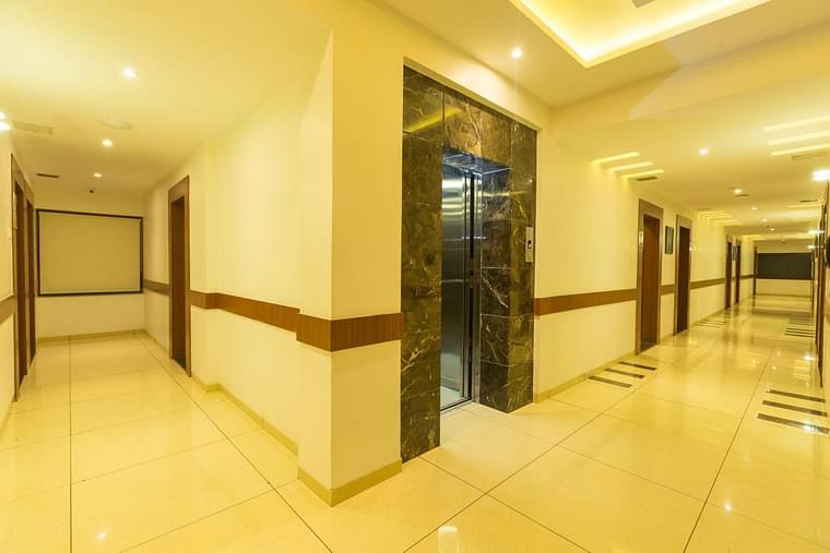 Primary hotel