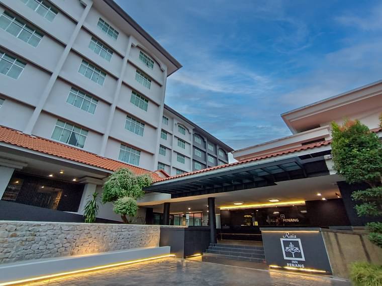 Primary hotel