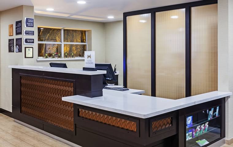 Primary hotel