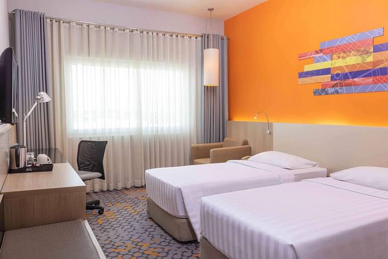 Primary hotel