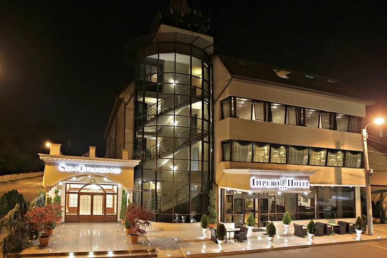 Primary hotel