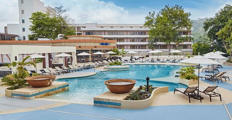 Primary hotel