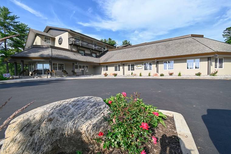 Primary hotel