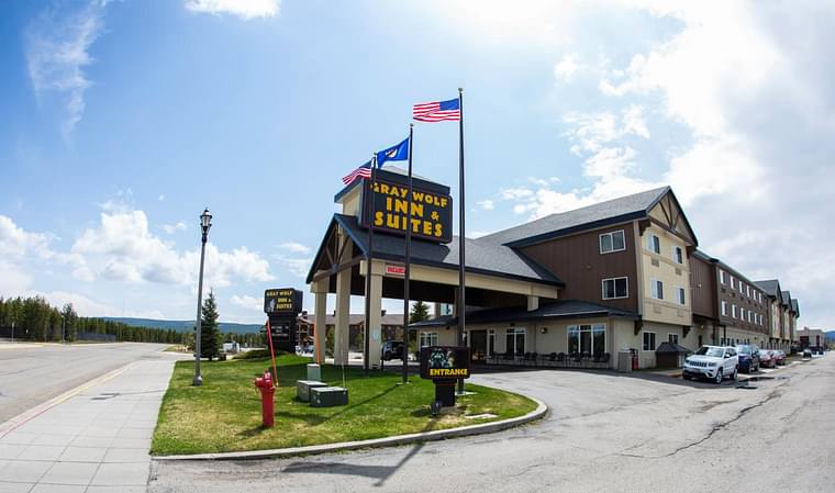 Primary hotel