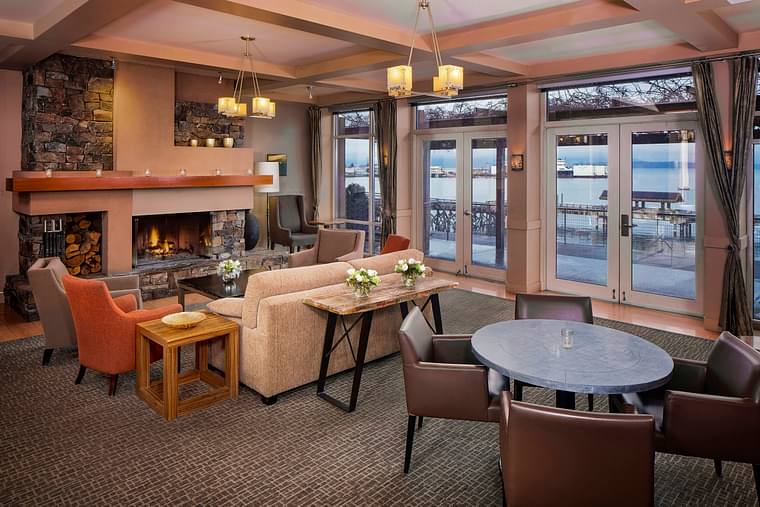 Primary hotel