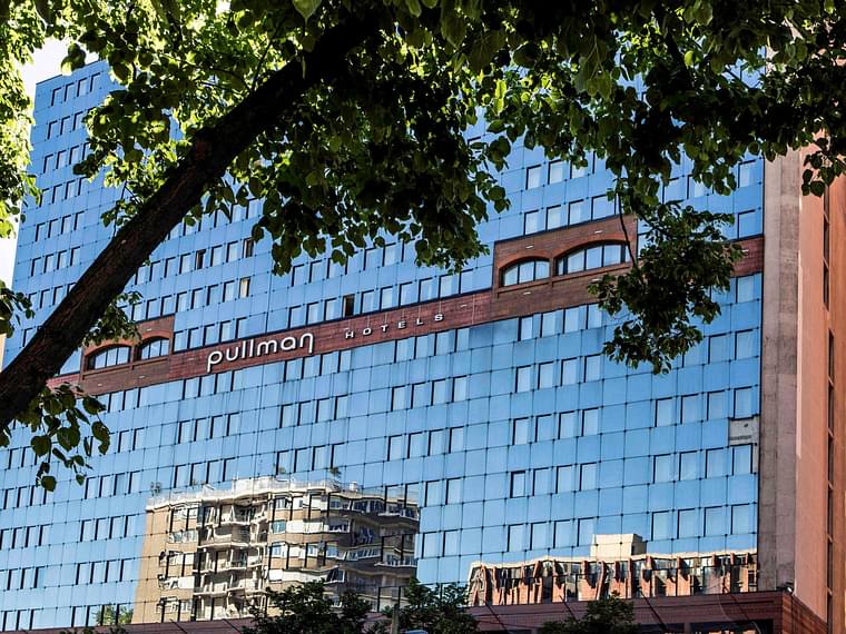 Primary hotel