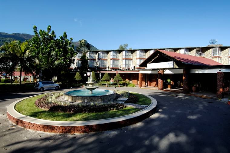 Primary hotel