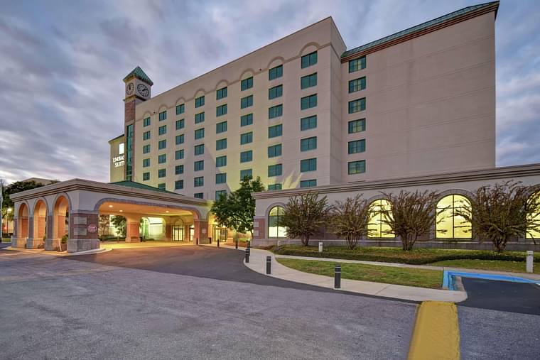 Primary hotel