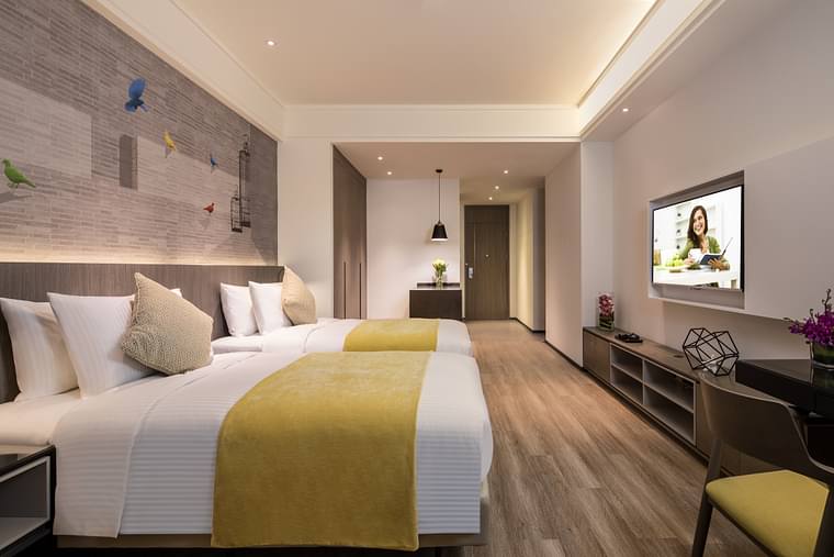 Primary hotel