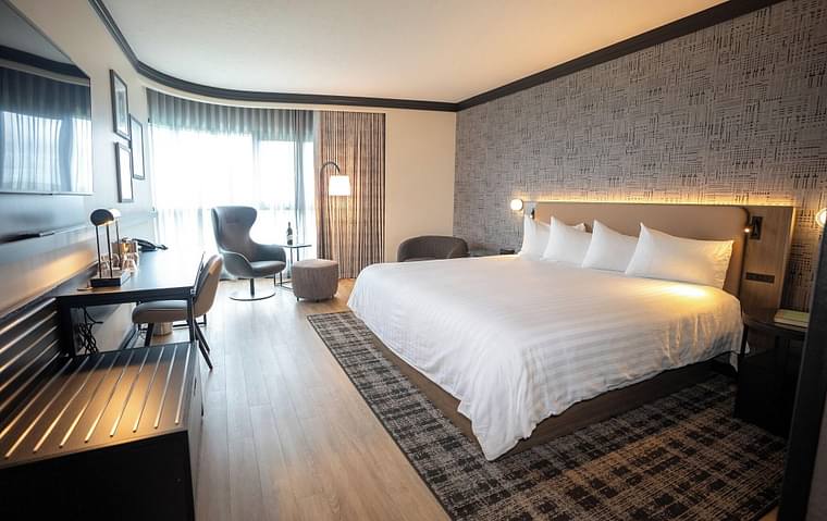 Primary hotel