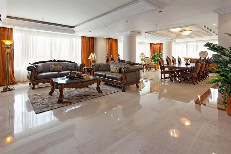 Primary hotel