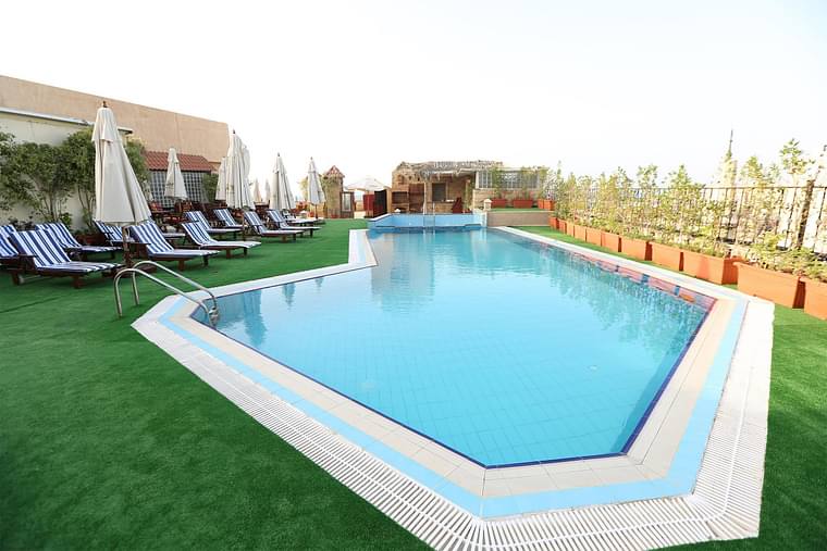 Primary hotel